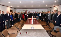 Mustafa Dündar, Balkan Göçmenleri Kültür ve Dayanışma Derneği’ni ziyaret etti