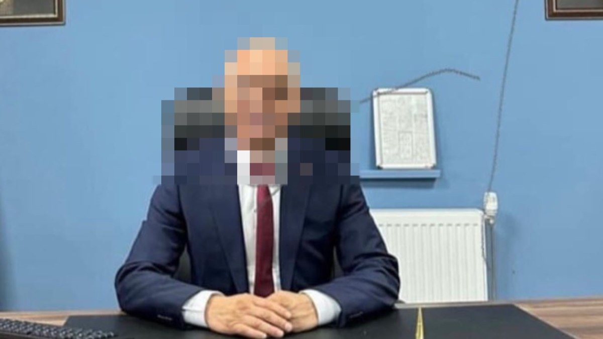 Tunceli’de iş arkadaşlarıyla ‘yakınlık’ kurduğu ortaya çıkan müdür açığa alındı