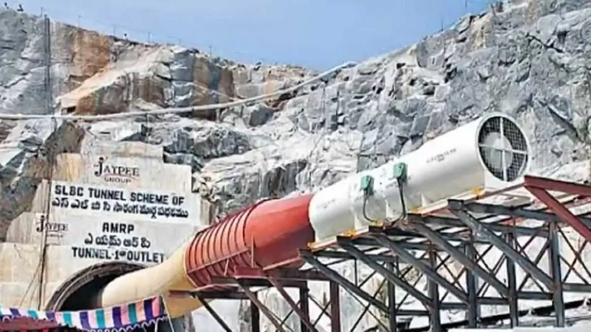 Hindistan’da inşaat faciası: Tünel çöktü