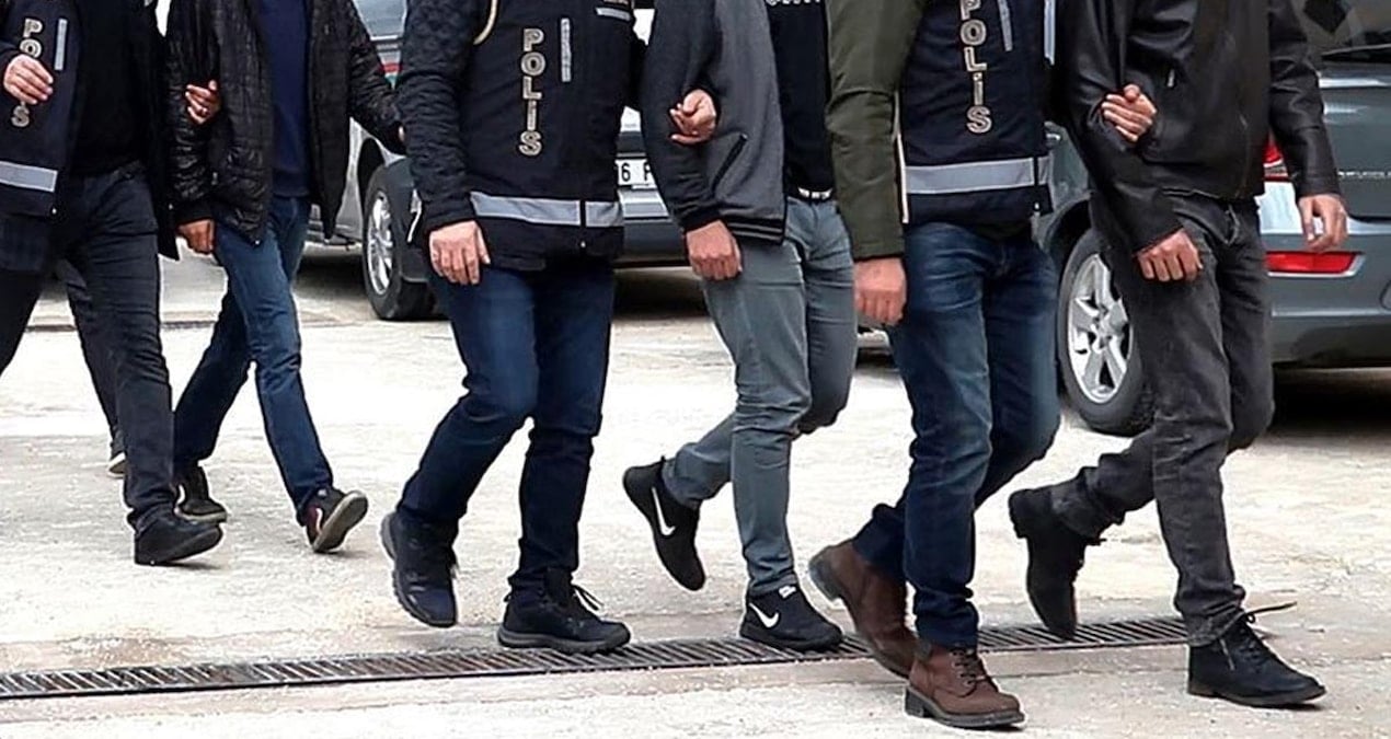 Üniversite yerleşkesinde 4 FETÖ şüphelisine gözaltı