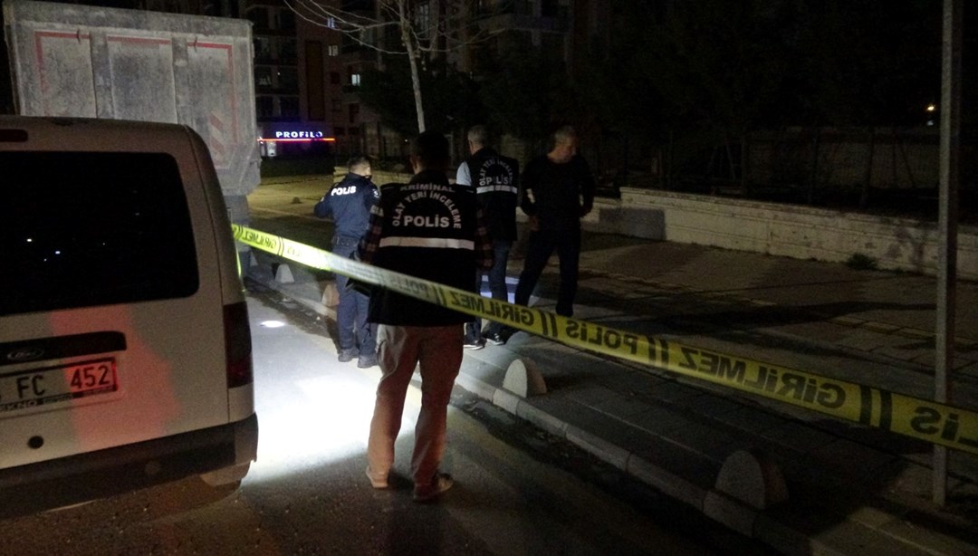 “Aracıma su sıçrattın” kavgasında kan aktı: Beş kişi yaralandı